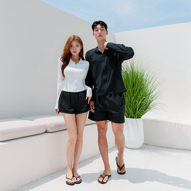 다양한 체형을 위한 남녀공용 래쉬가드 세트